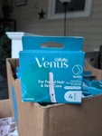 Gillette Venus Facial Hair & Skin Care Refills 4 Cartridges New. Fixed Price $18.00.
