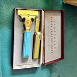 Schick Eversharp Metal Injector Safety Razor Set W/ Case/box. Fixed Price $25.99.