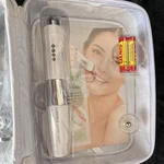 Serious Skincare B-sleek Hair Reduction System With Travel Pouch. Fixed Price $75.00.