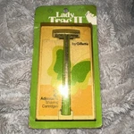 Vintage Lady Gillette Trac 2 Twin Cartridge Safety Razor Nos Usa Green. Fixed Price $39.99.