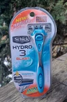 Schick Hydro 3 Blast Razor & 2 Cartridges New/sealed. Fixed Price $19.99.