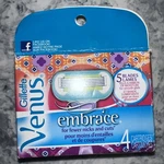 Gillette Venus Embrace Extra Smooth Woman Razor 4 Refill Cartridges. Fixed Price $12.00.