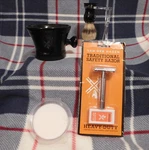 New Without Box: Van Der Hagen "boar Shave Set" + Razor Blades. Fixed Price $29.95.