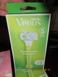 Gillette Venus, Razor, Extra Smooth, One Handle, Two -5 Blade Cartridges. Fixed Price $10.19.