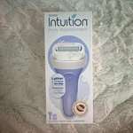 Schick Intuition Pure Nourishment Women's Cartridge Razor 4-BLADE Lather & Shave. Fixed Price $15.00.