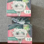 2 X Gillette Venus Sensitive Glide Razor Refills Aloe Bloom - 6 Cartridges Total. Fixed Price $22.99.