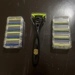 8 9 Schick Hydro 5 Sense Energize Mens Razor Blade Refill + Metal Handle. Fixed Price $25.95.