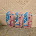 3 Pack Women Gillette Venus Spa Razor Original - 1 Handle + 2 Cartridge New. Fixed Price $39.99.