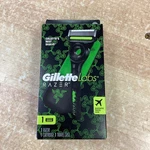 Gillette Labs Razor Blade + 1 Cartridge & Magnetic Travel Case - Brand New. Fixed Price $15.00.
