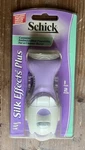 Schick Silk Effects Plus 1 Razor 2 Blades & Shower Hanger New Old Stock Womens. Fixed Price $18.00.
